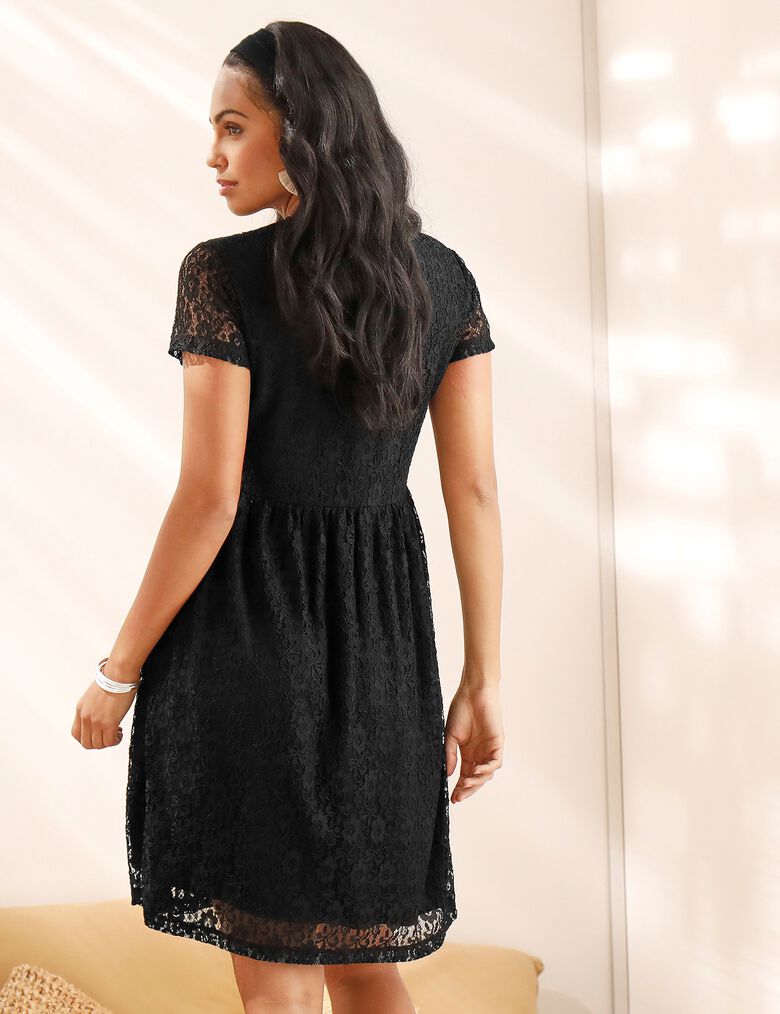 Robe Noire En Dentelle Stone Cold Fox - Modèle Iowa Off The Shoulder - Taille XS/S - Occasion Très Bon état