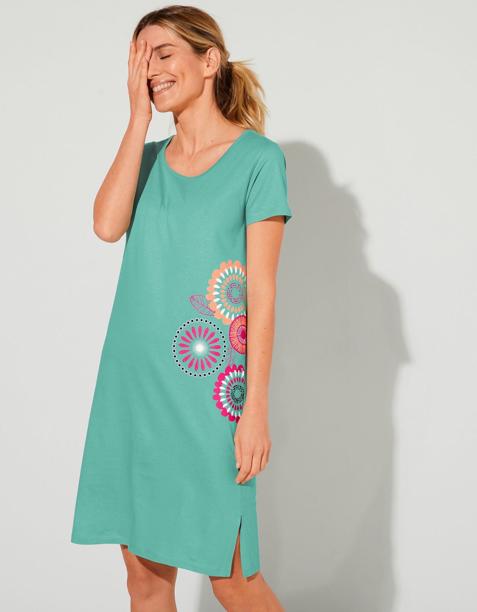 Chemise de nuit courte imprim?� rosaces, lagon | Blancheporte