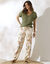 Pantalon large fluide imprimé (écru / kaki)