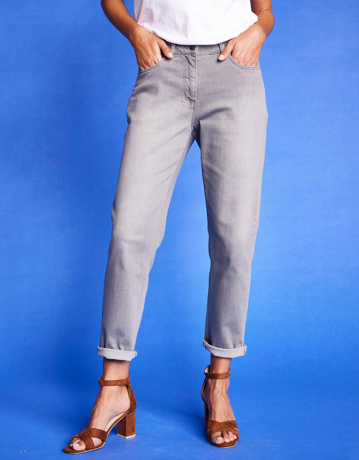 Jean stretch coupe mom (gris) Jean stretch coupe mom (gris)