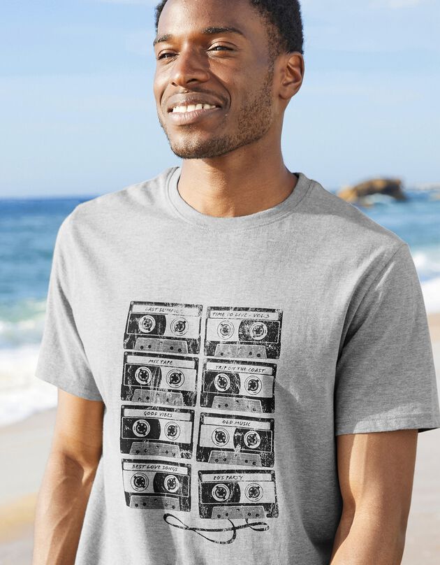 Tee-shirt col rond imprimé placé effet usé (gris chiné) Tee-shirt col rond imprimé placé effet usé (gris chiné)