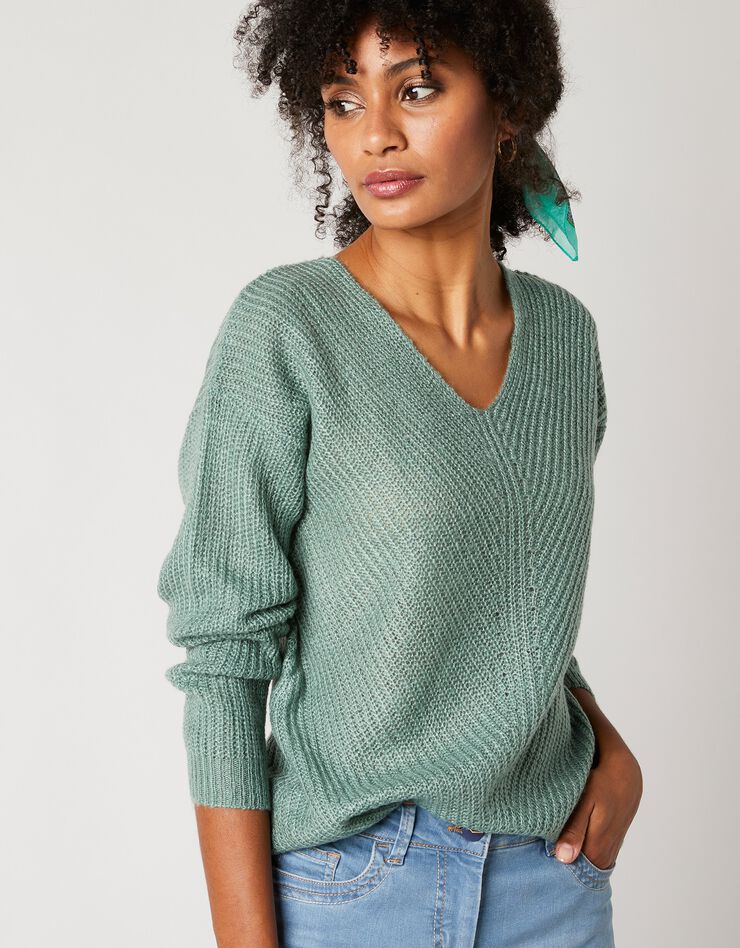 Pull col V, maille anglaise toucher mohair (kaki) Pull col V, maille anglaise toucher mohair (kaki)