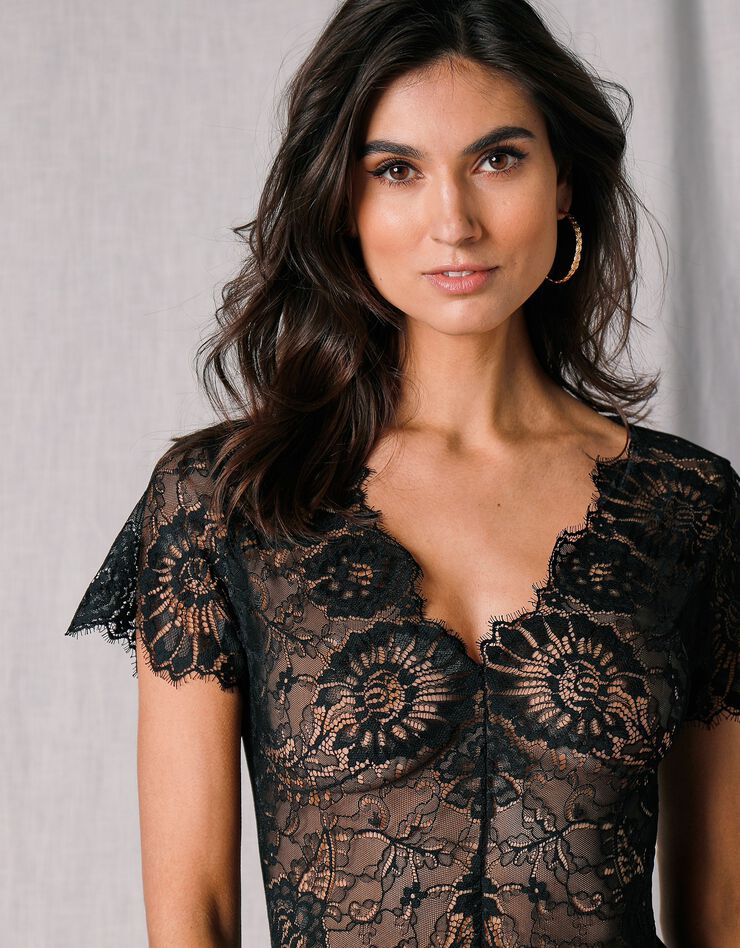Body manches courtes en dentelle (noir) Body manches courtes en dentelle (noir)