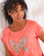 T-shirt imprimé placé "papillon" (rose corail)