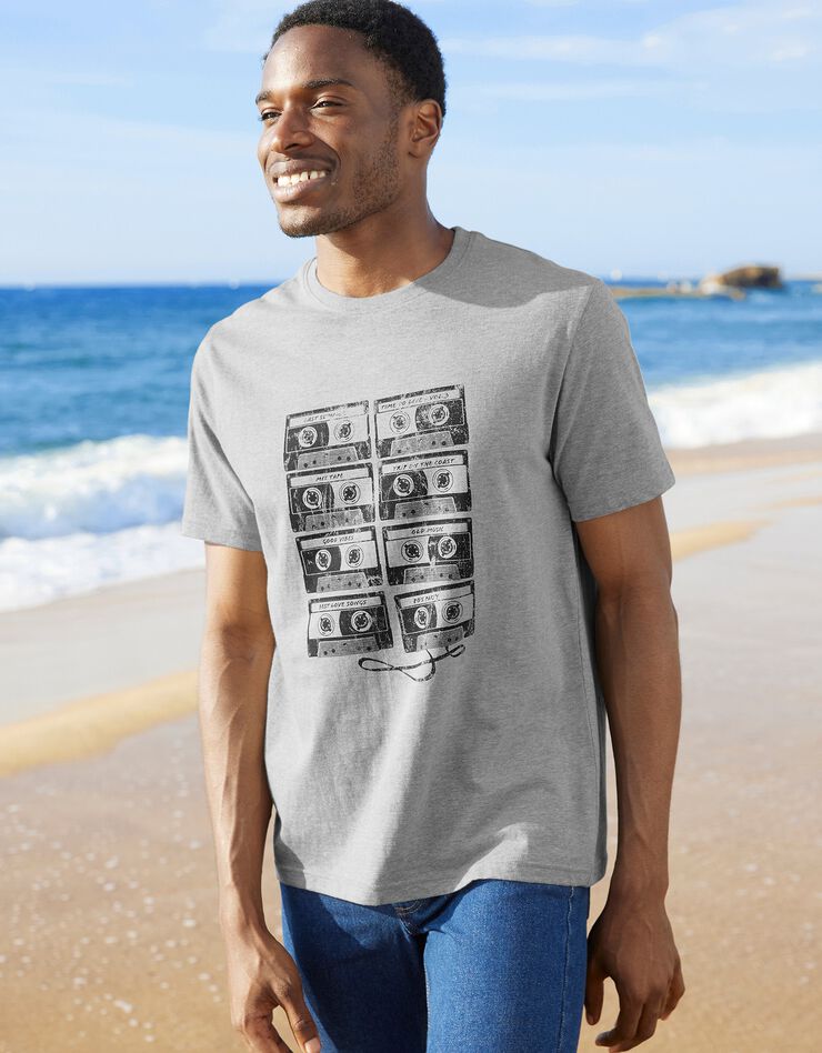 Tee-shirt col rond imprimé placé effet usé (gris chiné) Tee-shirt col rond imprimé placé effet usé (gris chiné)