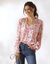 Blouse smockée col volanté, voile imprimée (écru / rose)