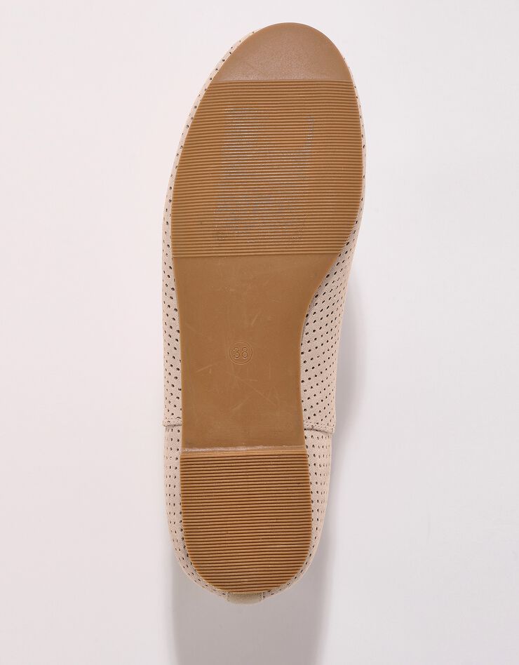 Boots perforées (beige)