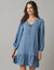 Robe courte volantée à nouettes, crêpe (bleu)