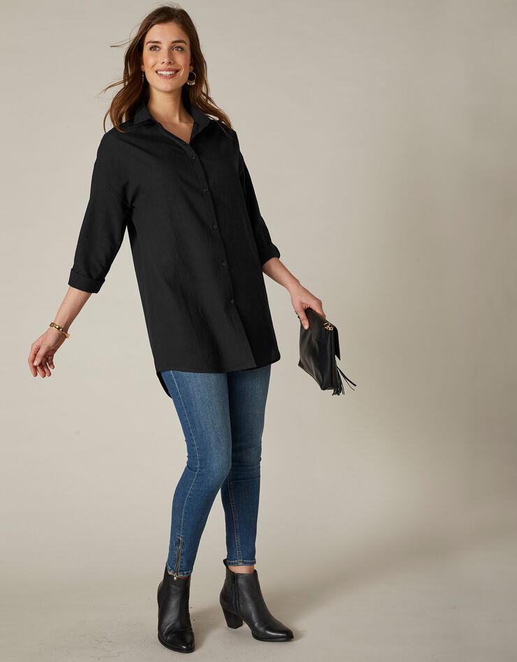 Chemise longue unie boutonnée (noir) Chemise longue unie boutonnée (noir)