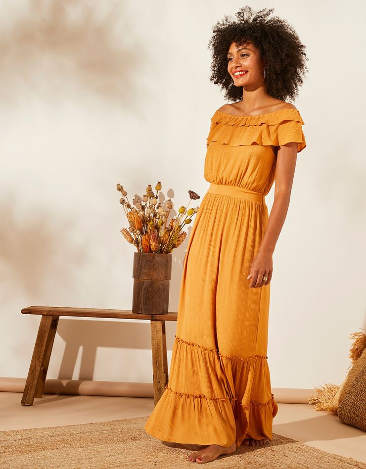 Robe longue volantée, décolleté élastique (ocre) Robe longue volantée, décolleté élastique (ocre)