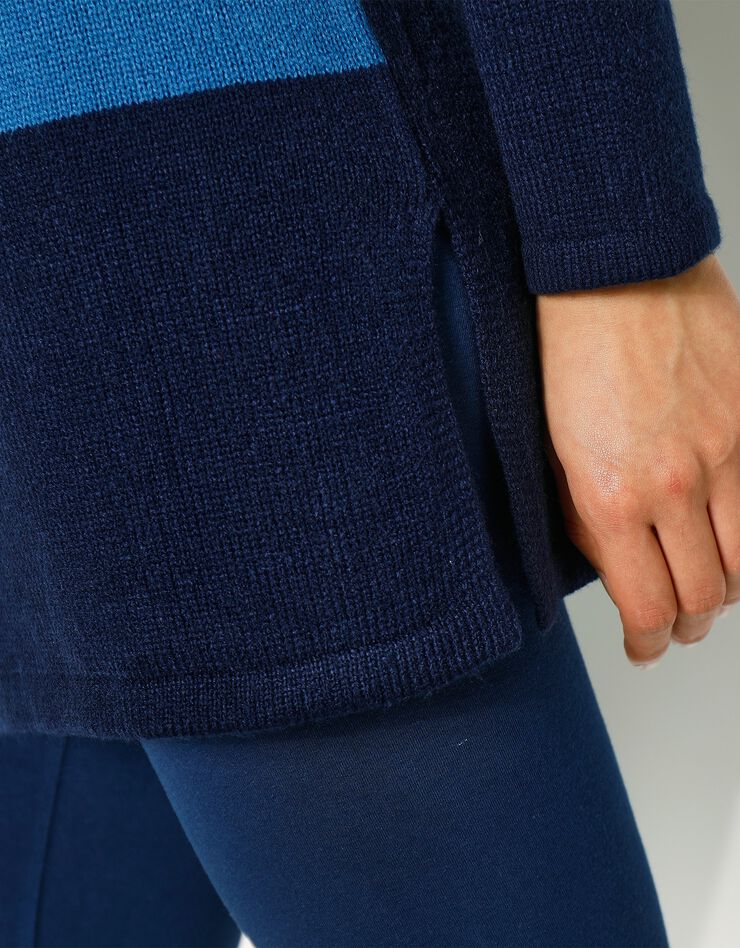 Pull long motifs patch effet graphique. (marine / bleu) Pull long motifs patch effet graphique. (marine / bleu)