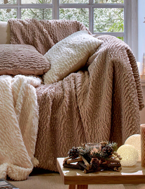 Plaid effet fourrure ultra moelleux (taupe)