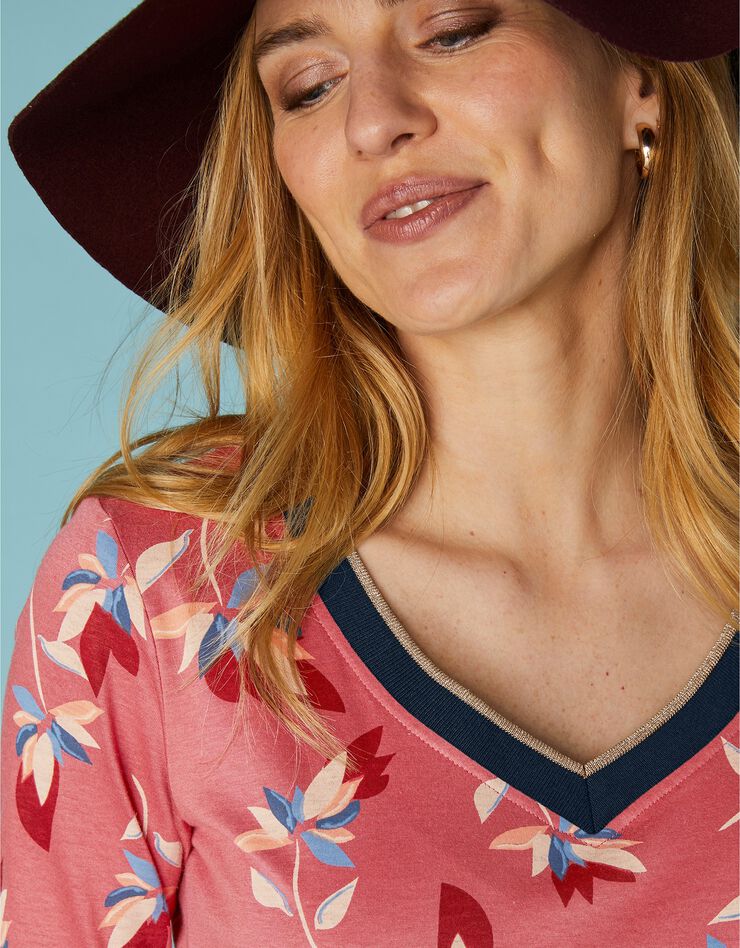 Tee-shirt col V biais doré imprimé fleurs (terracotta / beige) Tee-shirt col V biais doré imprimé fleurs (terracotta / beige)