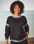 Pull loose bicolore, col rond (noir / écru)