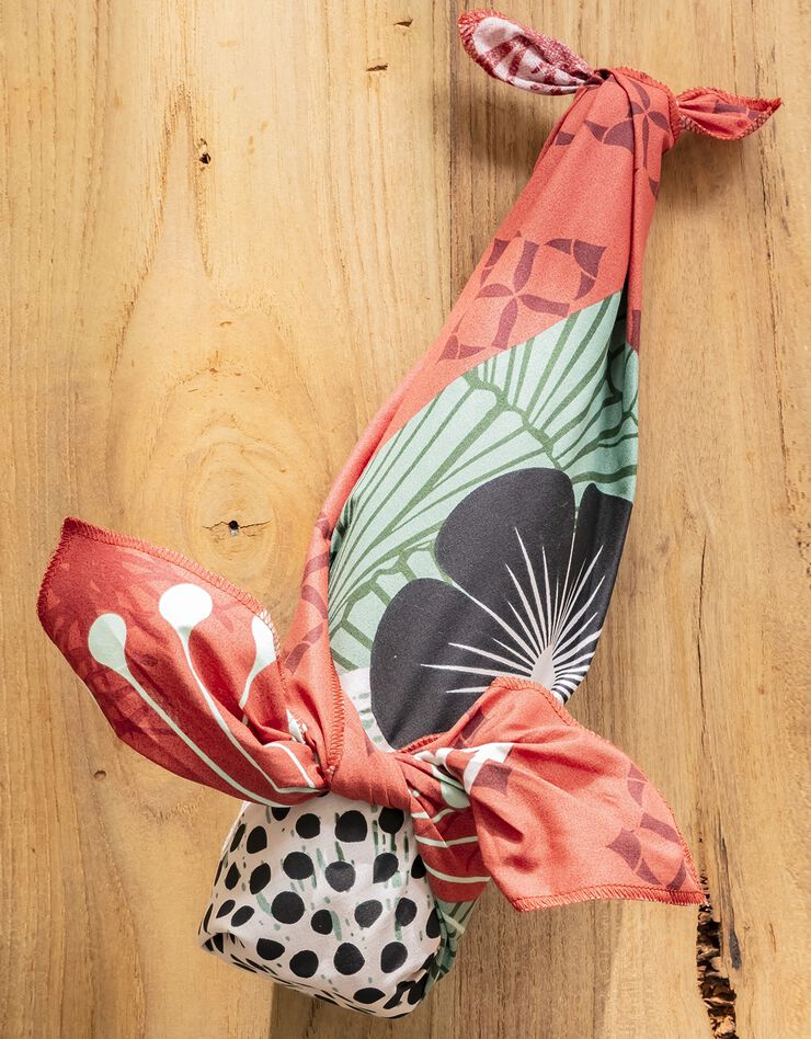 Tissu cadeau furoshiki imprimé, lot de 4 - collection upcycling (terracotta) Tissu cadeau furoshiki imprimé, lot de 4 - collection upcycling (terracotta)