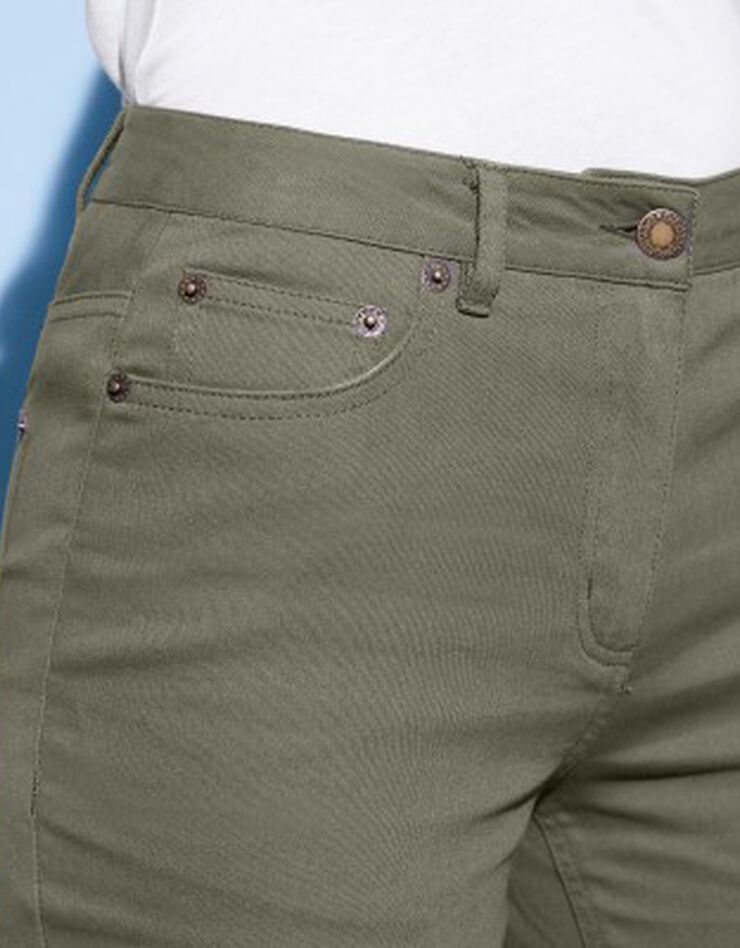 Pantalon coupe fuselée couleur (kaki) Pantalon coupe fuselée couleur (kaki)