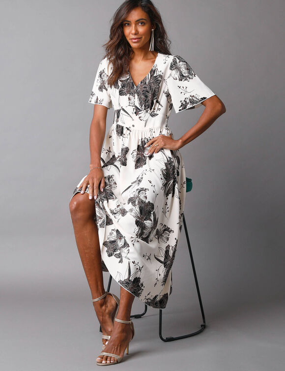 Robe longue imprimée, manches évasées  (écru / noir)