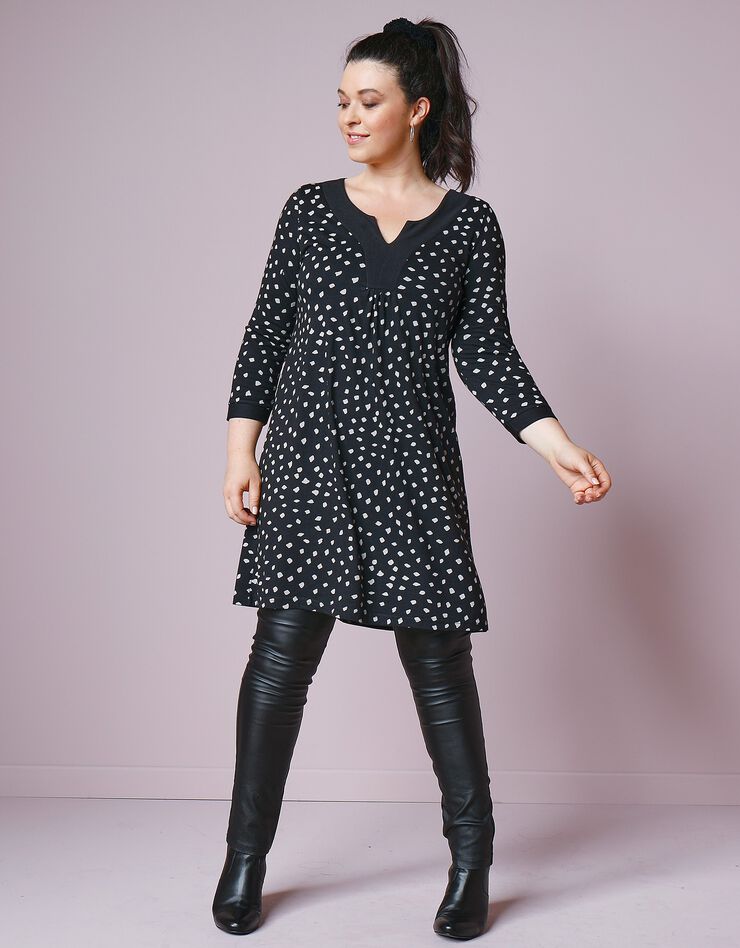 Tunique col tunisien évasée imprimée (noir / beige) Tunique col tunisien évasée imprimée (noir / beige)
