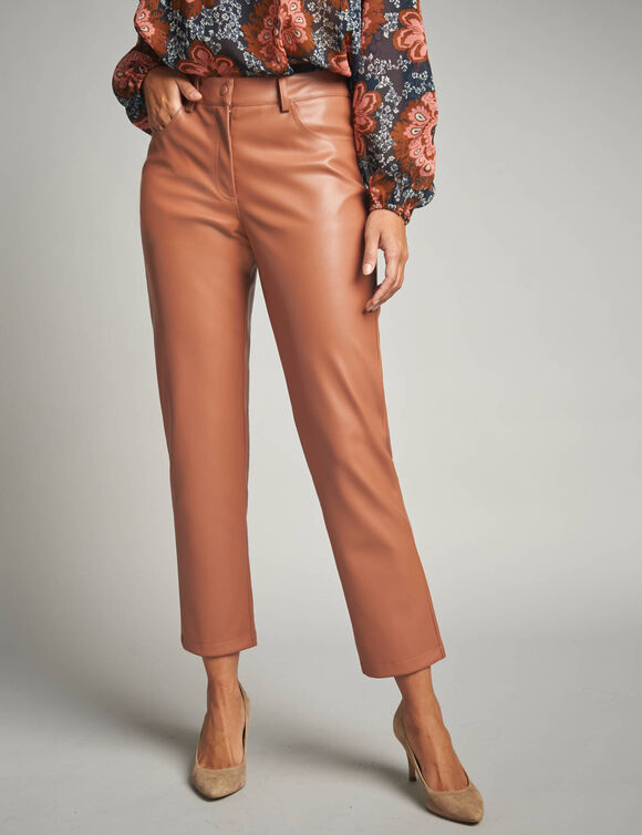Pantalon fuselé 7/8ème, aspect cuir** (caramel)