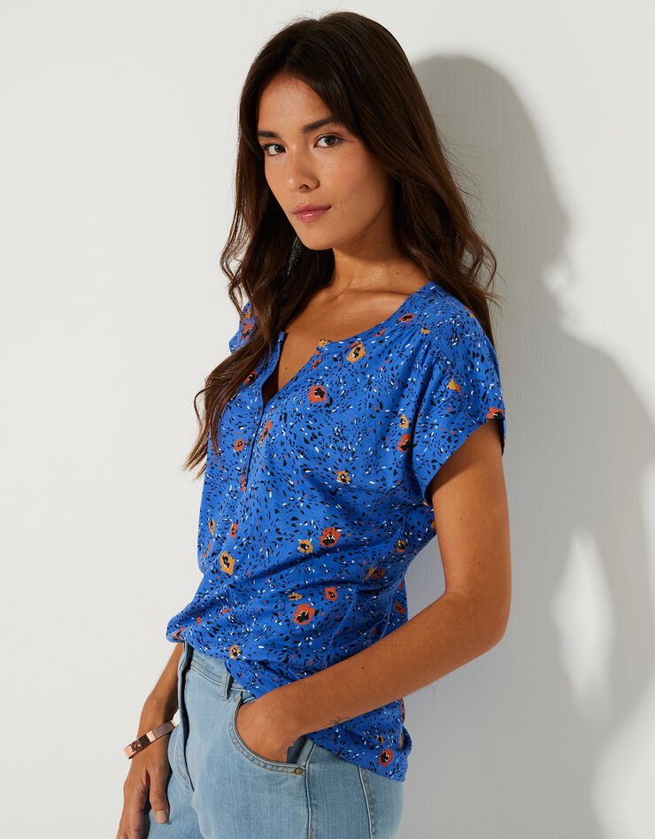 Tee-shirt col tunisien manches courtes, imprimé (bleu) Tee-shirt col tunisien manches courtes, imprimé (bleu)