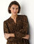 Robe forme housse &agrave; plastron imprim&eacute; l&eacute;opard, manches longues (taupe / noir)
