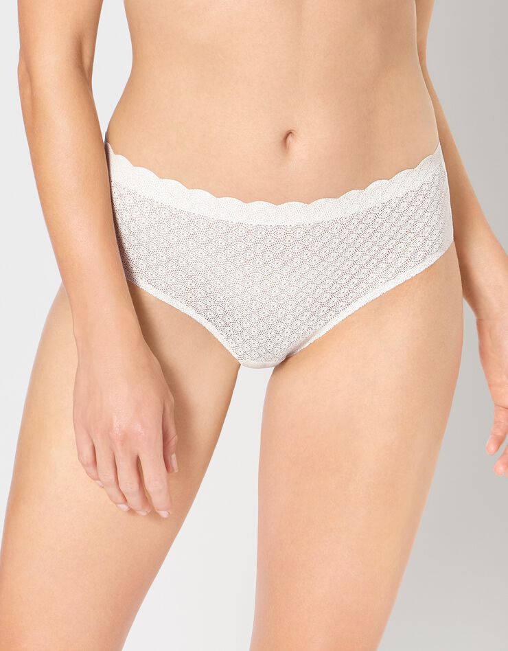 Culotte forme maxi invisible Zero feel (ivoire) Culotte forme maxi invisible Zero feel (ivoire)
