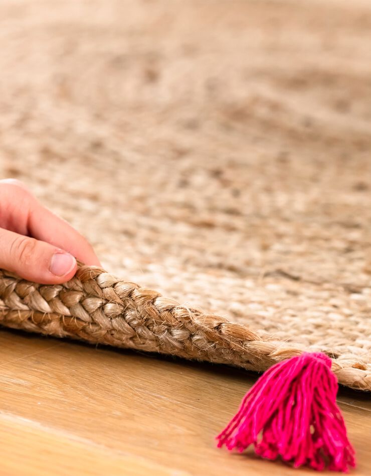 Tapis rond en jute avec pompons de couleur (framboise)