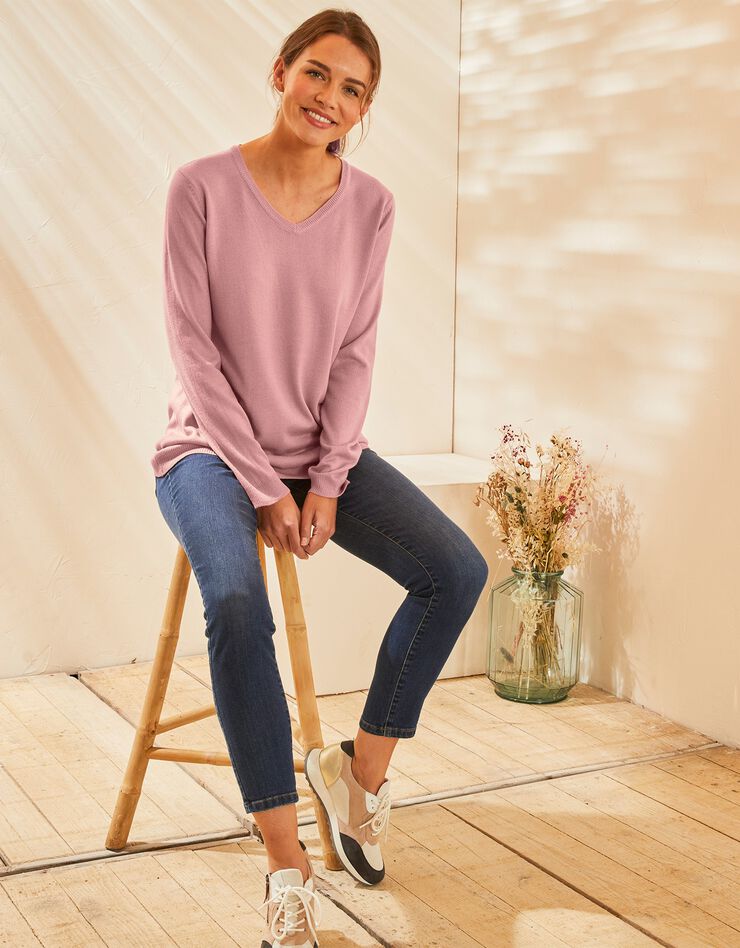 Pull col V toucher cachemire (rose grisé) Pull col V toucher cachemire (rose grisé)