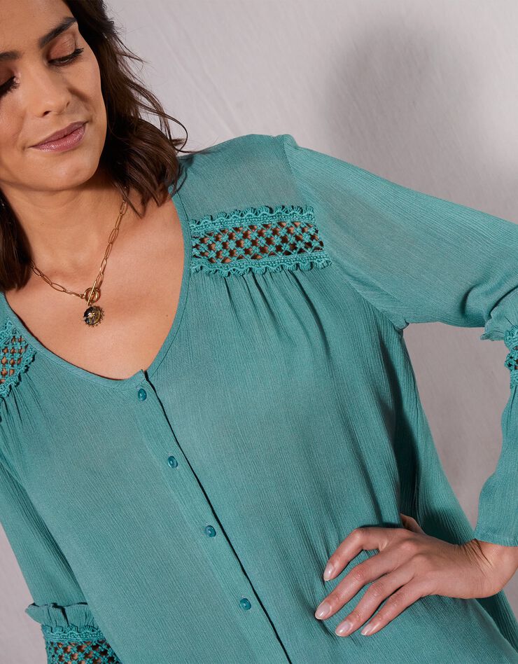 Blouse unie détails macramé (vert grisé) Blouse unie détails macramé (vert grisé)