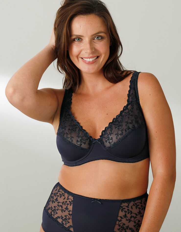 Soutien-gorge forme emboîtante tulle brodé stretch et microfibre Batlow- avec armatures (marine) Soutien-gorge forme emboîtante tulle brodé stretch et microfibre Batlow- avec armatures (marine)