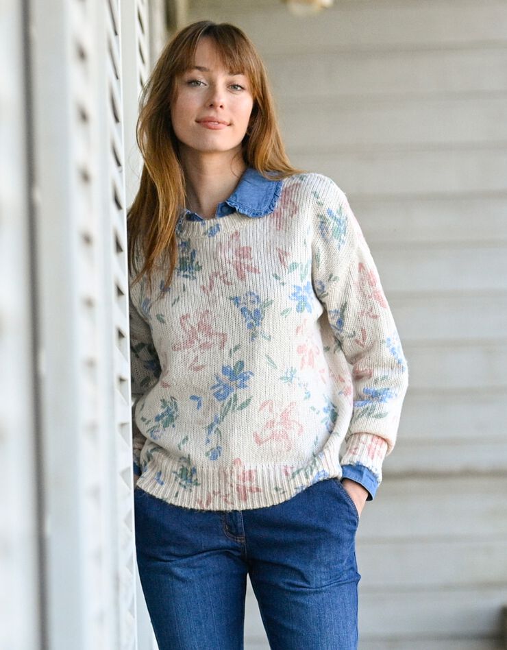 Pull col rond imprimé, toucher mohair (écru / rose / vert) Pull col rond imprimé, toucher mohair (écru / rose / vert)