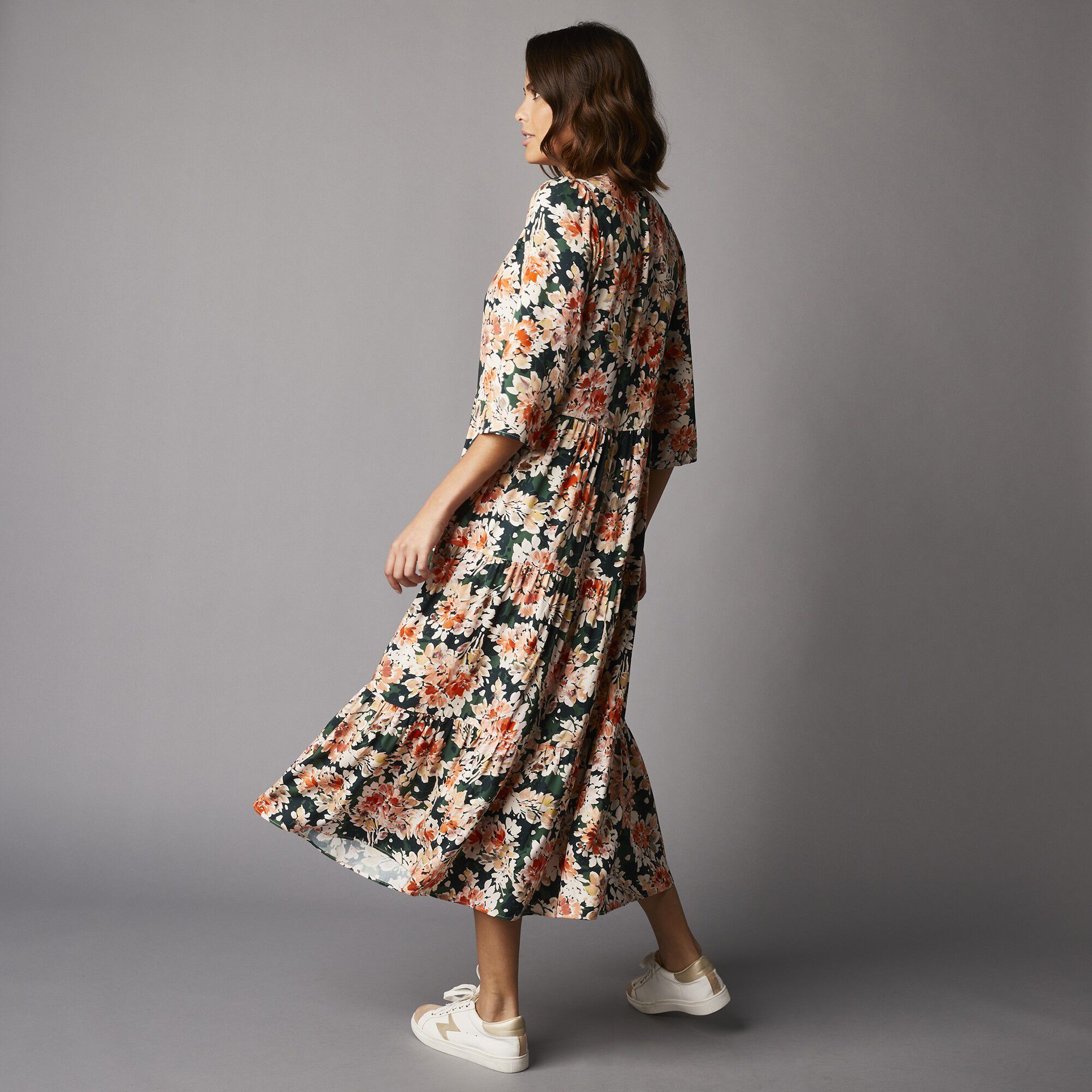 Robe longue en viscose fluide imprim e enti rement boutonn e vert orange Blancheporte