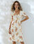 Robe courte imprimé floral, voile fils brillants (écru / rose)