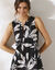 Robe courte imprimée sans manches (noir / écru)