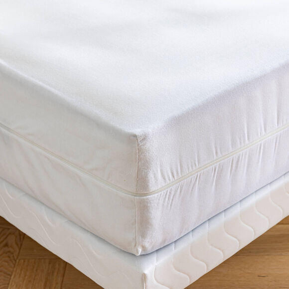 Housse de matelas int&eacute;grale zipp&eacute;e traitement Passerelle&reg;. (blanc)