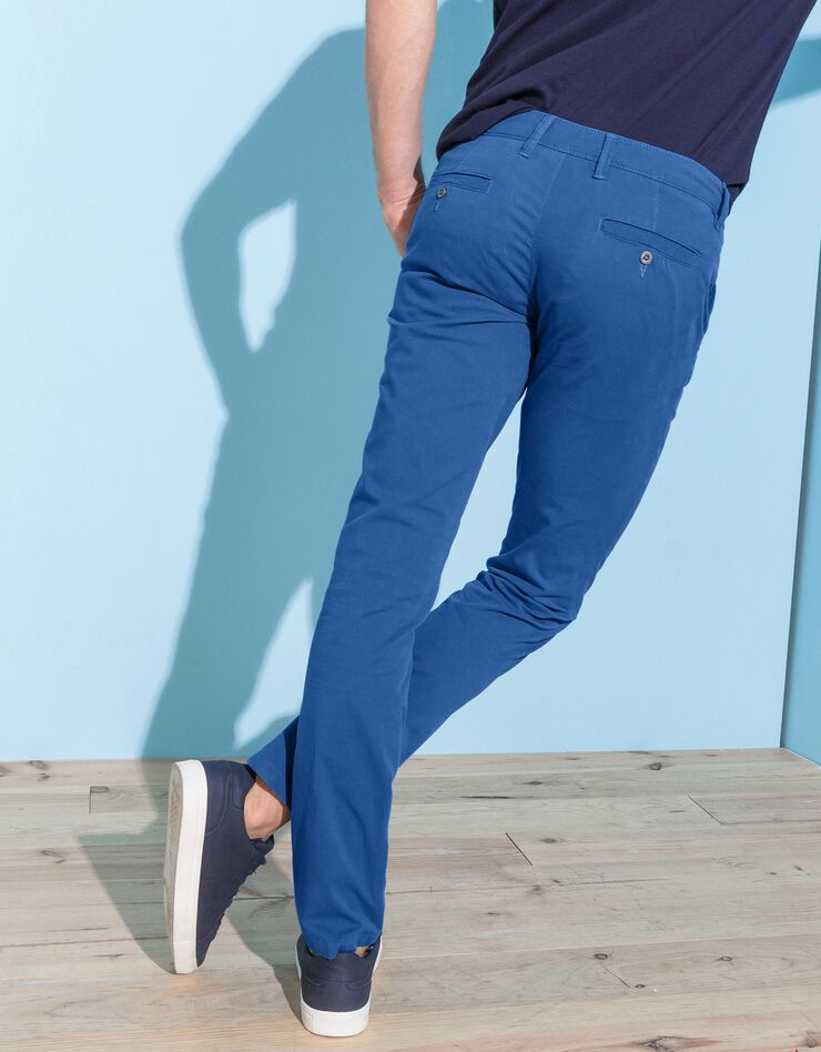 Pantalon chino uni sergé stretch grand confort (bleu) Pantalon chino uni sergé stretch grand confort (bleu)