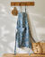 Tablier bavette anti tache imprimé fleurs indiennes (bleu jean / blanc)