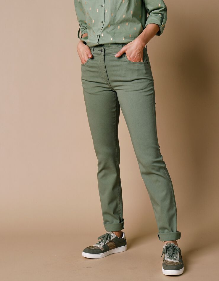 Pantalon sculptant coupe 5 poches (vert mousse) Pantalon sculptant coupe 5 poches (vert mousse)