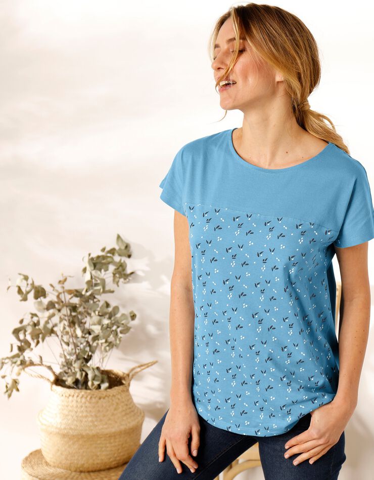 Tee-shirt manches courtes fleuri - éco-responsable (bleu) Tee-shirt manches courtes fleuri - éco-responsable (bleu)