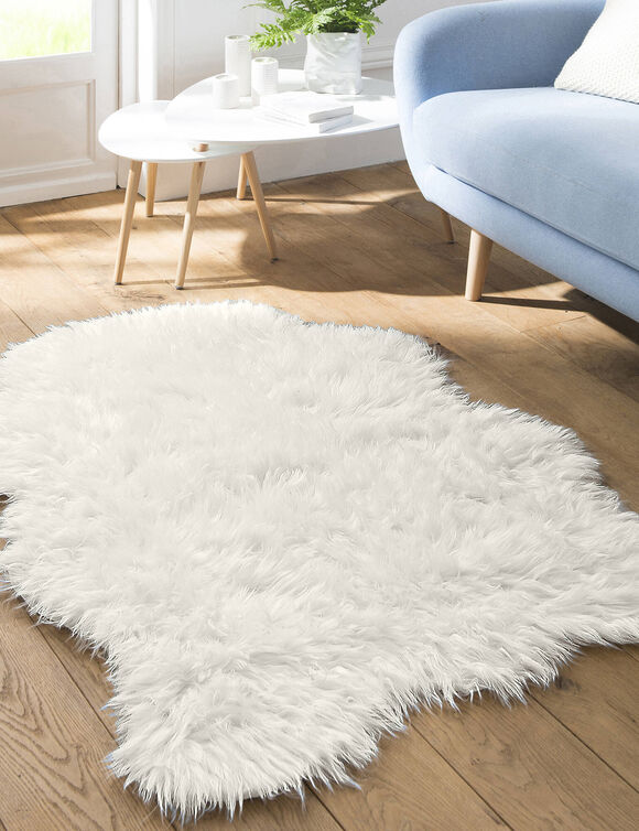 Tapis poils forme peau de b&ecirc;te (naturel)