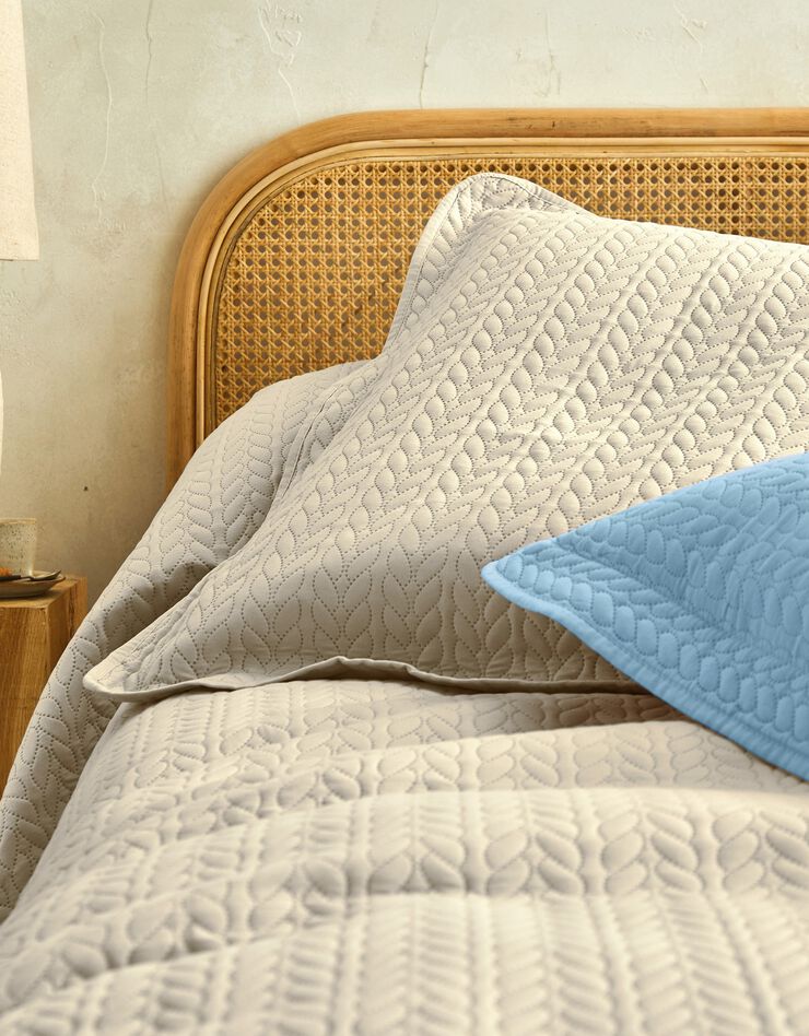 Couvre-lit matelassé microfibre motif géométrique (beige) Couvre-lit matelassé microfibre motif géométrique (beige)