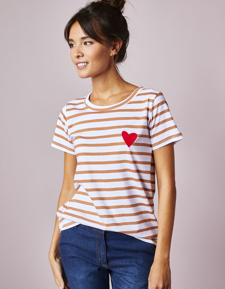 Tee-shirt rayé broderie "coeur", fils tissés-teints (écru / caramel) Tee-shirt rayé broderie "coeur", fils tissés-teints (écru / caramel)