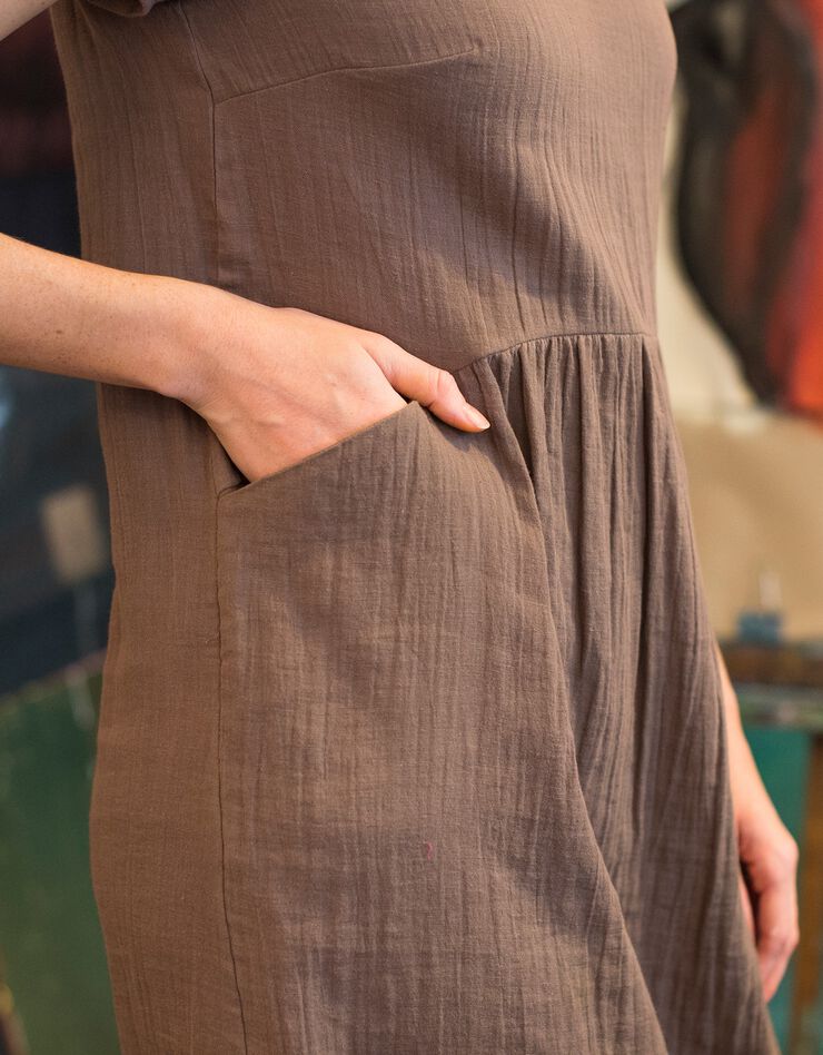 Robe col V évasée gaze de coton (muscade)