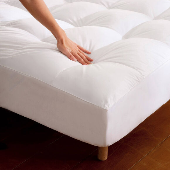 Surmatelas Qualigel forme housse matelas &eacute;pais bonnet 30 cm (blanc)