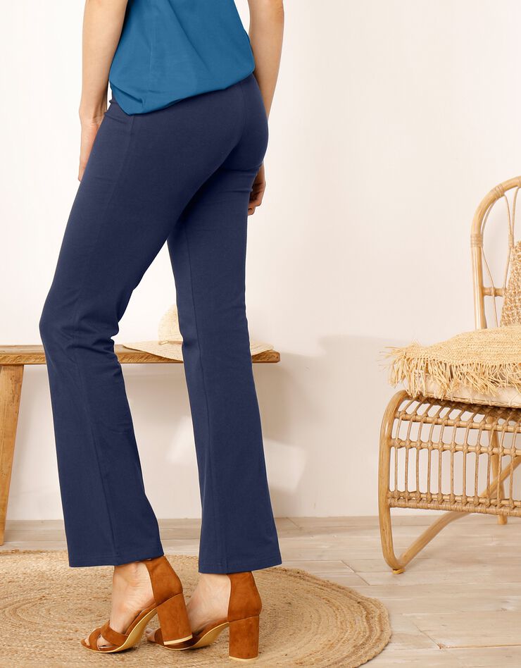 Legging trompette uni base évasée, taille élastiquée (marine) Legging trompette uni base évasée, taille élastiquée (marine)
