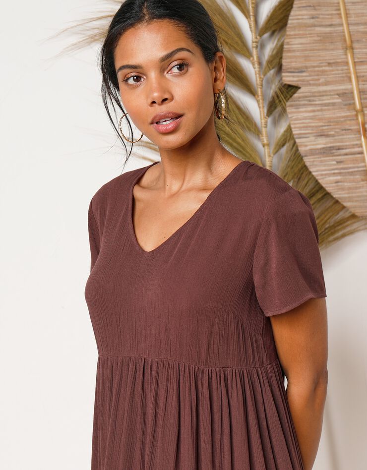Robe col V courte unie, crépon (chocolat)