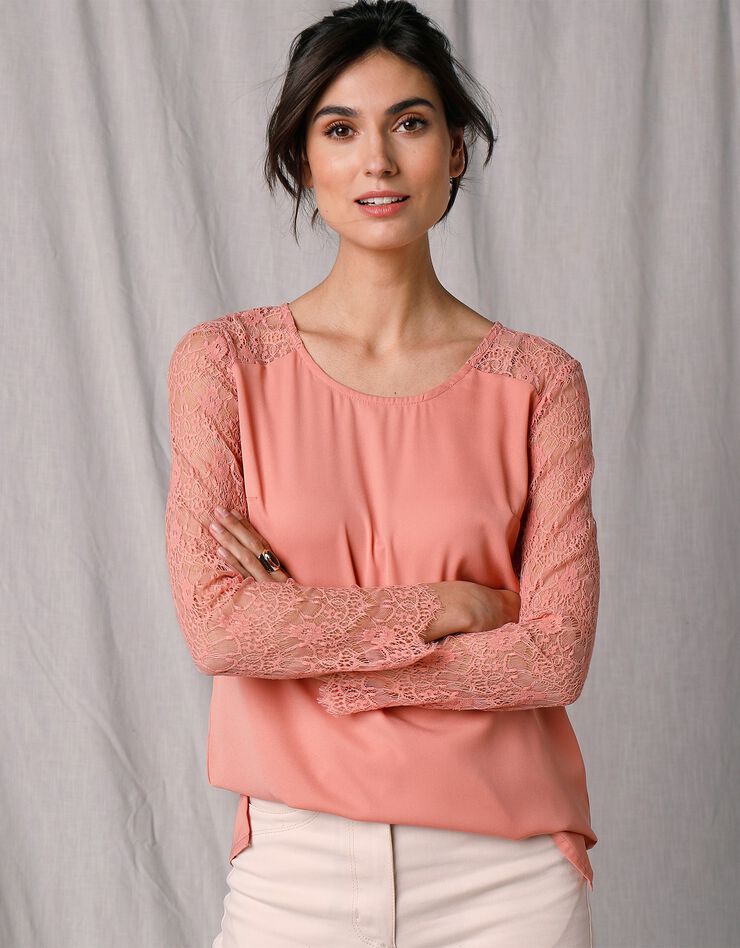 Blouse dentelle noeud dos manches longues (rose grisé) Blouse dentelle noeud dos manches longues (rose grisé)