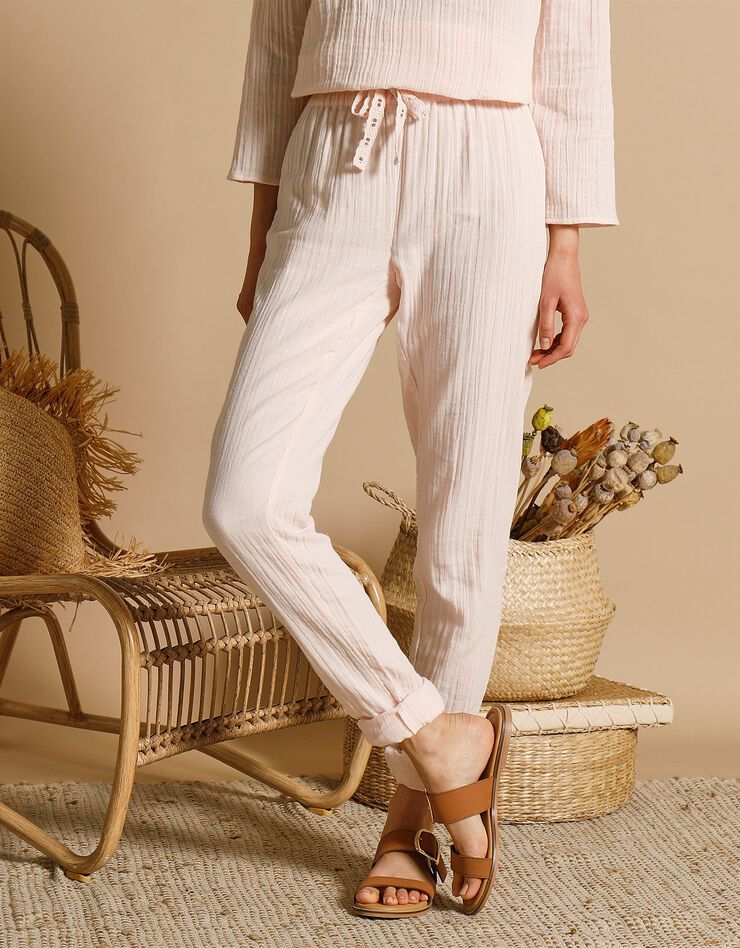 Pantalon joggpant gaze de coton finition borderie (rose pâle) Pantalon joggpant gaze de coton finition borderie (rose pâle)