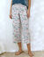 Pantacourt de pyjama imprimé Ikat (sable / bleu)