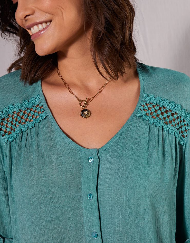 Blouse unie détails macramé (vert grisé) Blouse unie détails macramé (vert grisé)